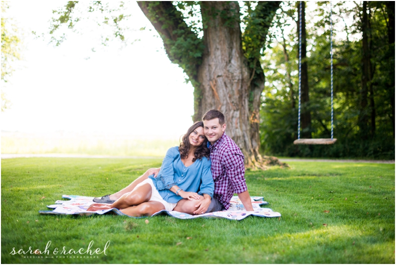 Indianapolis, IN engagement photos tree swing and quilt