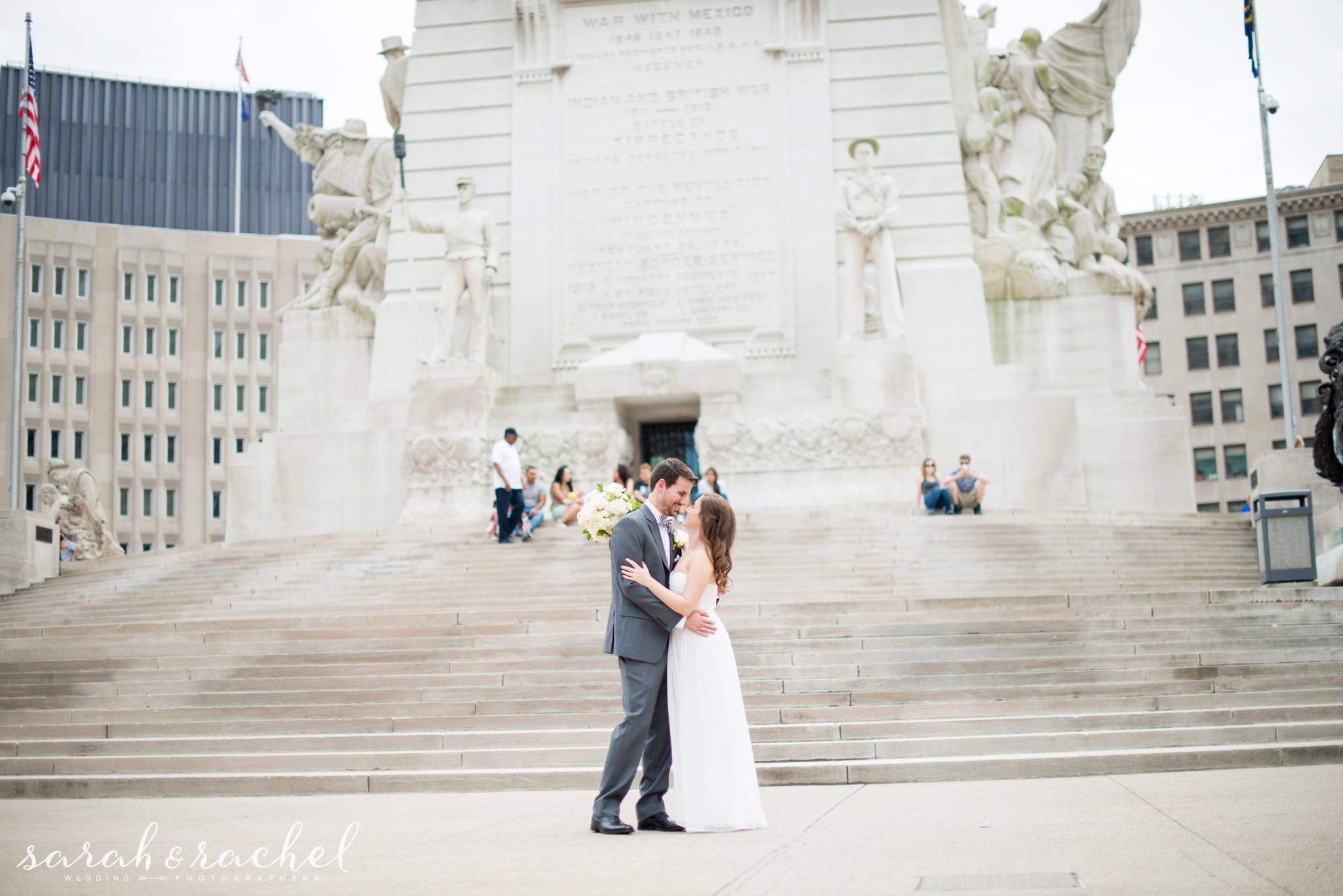 summer downtown Indianapolis wedding photography