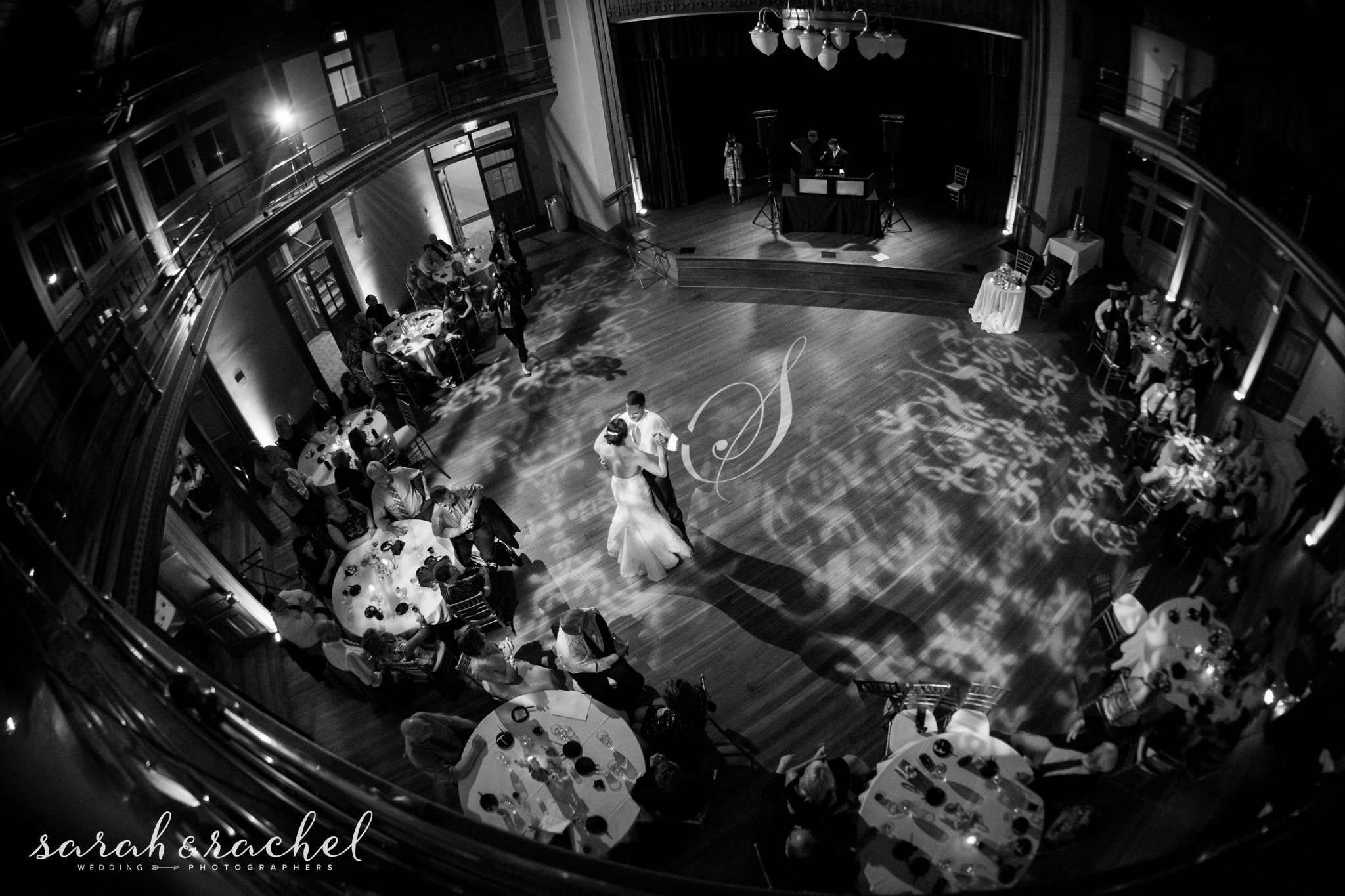 indianapolis wedding photography Indiana Landmarks Center