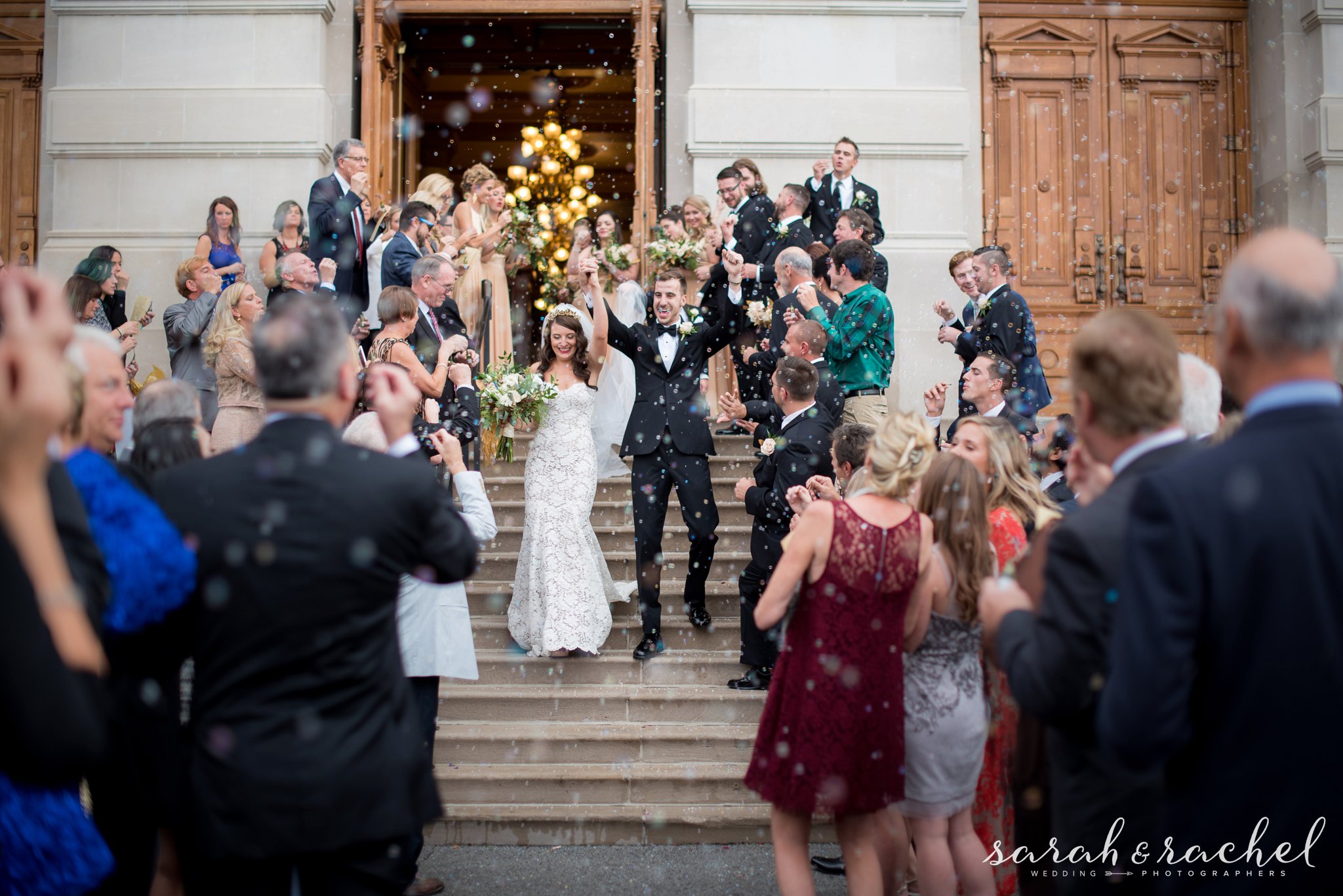 Indiana Statehouse | Gold Wedding colors | Indianapolis wedding photography