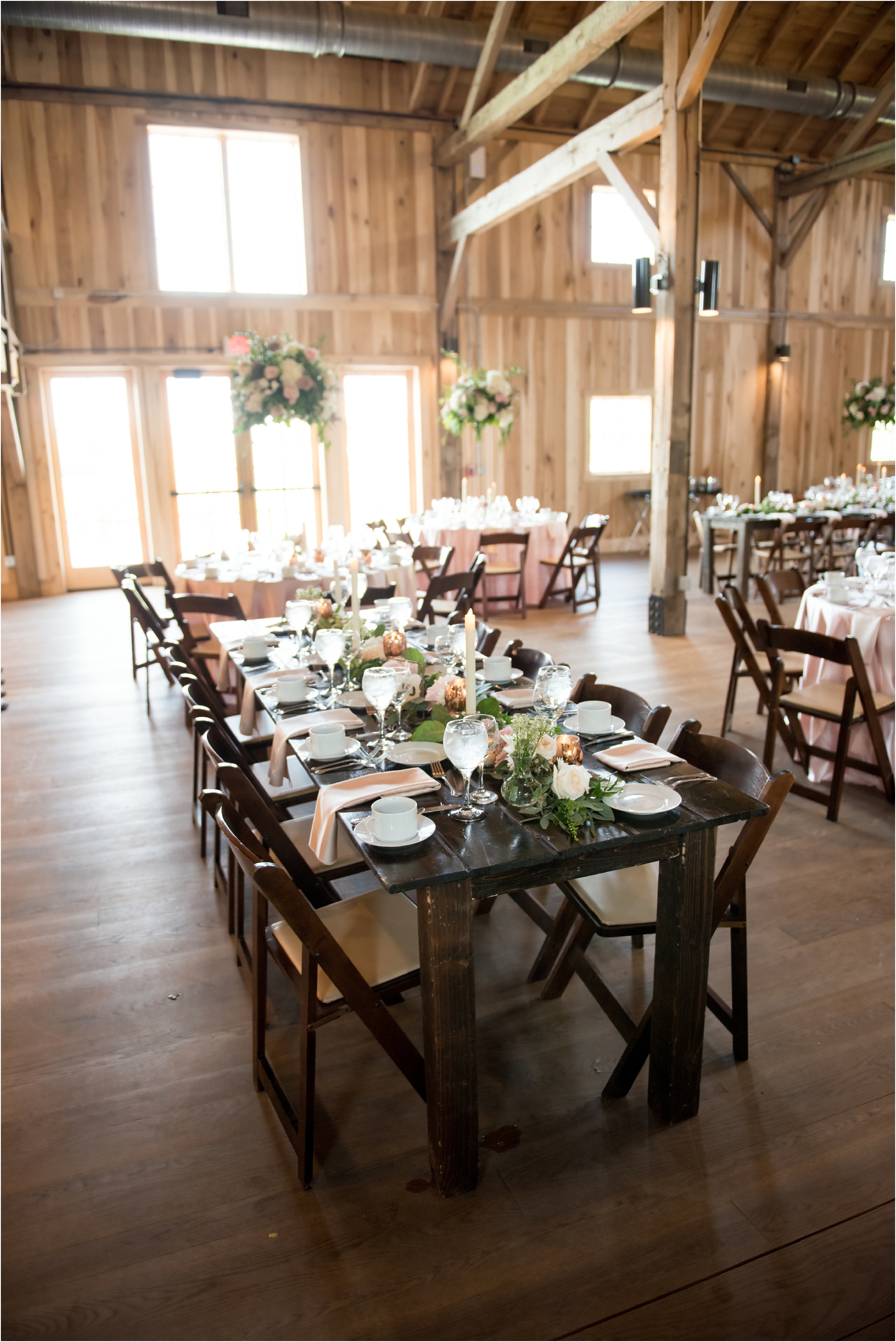 Lindley Farmstead at Chatham Hills | Sarah and Rachel Wedding Photographers | Westfield, Indiana wedding | farmhouse tables elsies flower shoppe