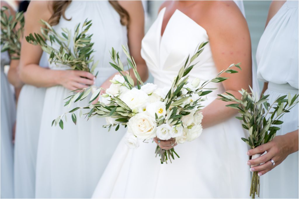 stunning white and green simple wedding bouquet