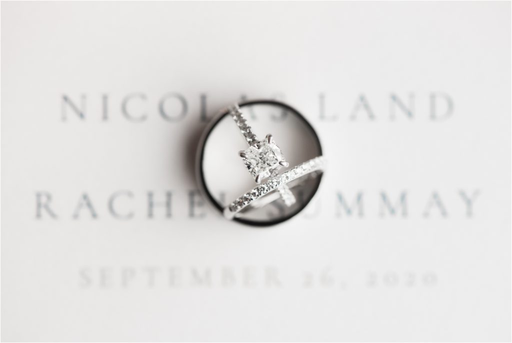 Simple elegant wedding ring photo